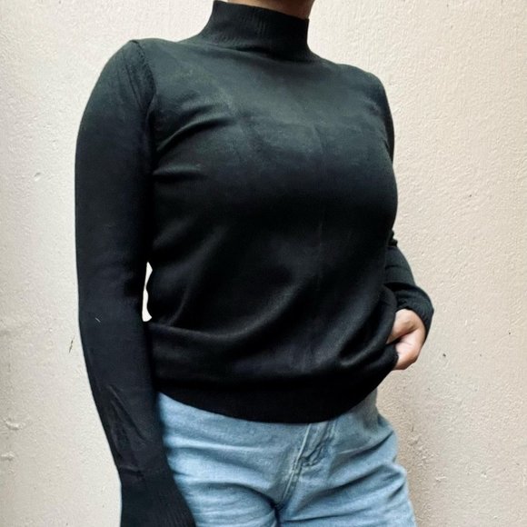 Black Turtle Neck Pullover - Picture 3 of 4